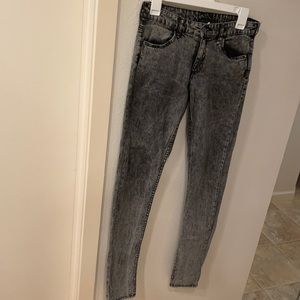 H&M Divided grey acid wash jeans size 8